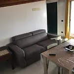 Terrazza Sul Golfo Degli Angeli