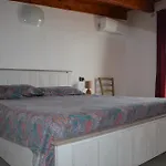 Terrazza Sul Golfo Degli Angeli Nyaraló *
