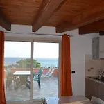 Terrazza Sul Golfo Degli Angeli Nyaraló