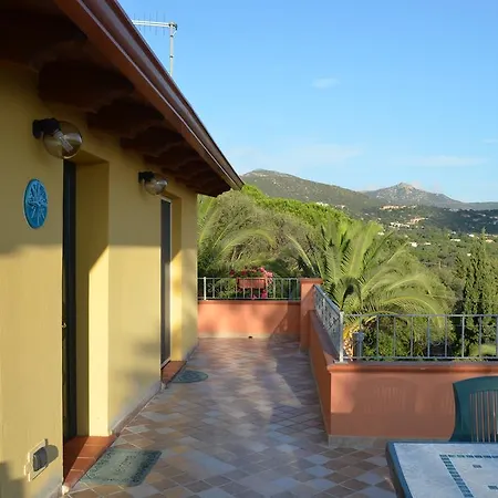 Terrazza Sul Golfo Degli Angeli Nyaraló *