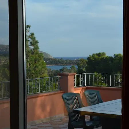 펜션 Terrazza Sul Golfo Degli Angeli