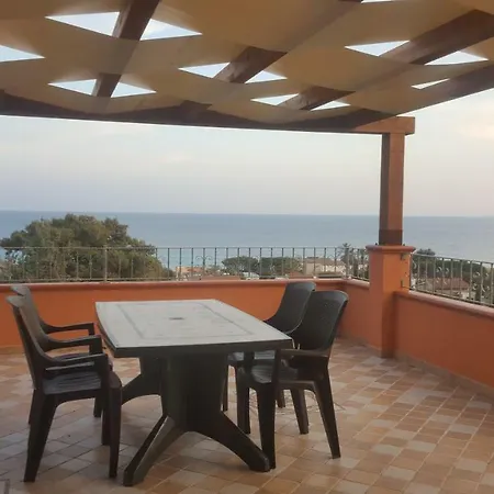 Terrazza Sul Golfo Degli Angeli