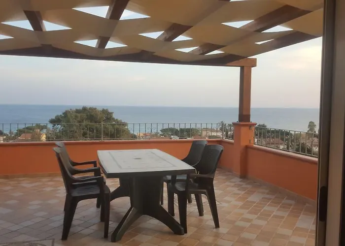 Terrazza Sul Golfo Degli Angeli